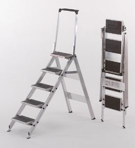 Afbeelding - https-www-ez-catalog-nl-Asset-47695dd08c1e4f4c8fe78f2c18eb1e68-ImageFullSize-636782-1313650540-little-jumbo-540-met-beugel-5-treden-met-kunststof-inleg-jpg